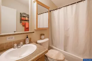 204 Cascade Dr, Lebanon, OR 97355 - Photo 25