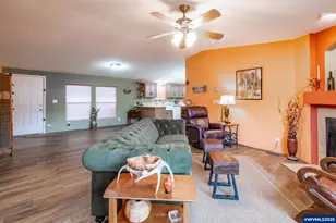 204 Cascade Dr, Lebanon, OR 97355 - Photo 13