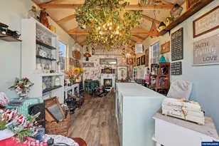 329 S 1st Ave, Mill City, OR 97360 - Photo 37