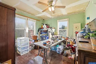 329 S 1st Ave, Mill City, OR 97360 - Photo 27