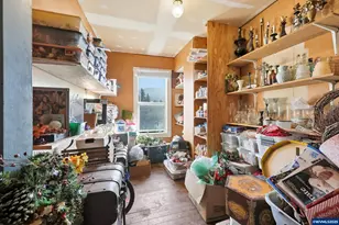 329 S 1st Ave, Mill City, OR 97360 - Photo 29