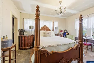 329 S 1st Ave, Mill City, OR 97360 - Photo 25