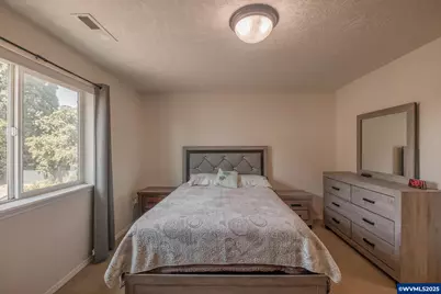 4781 Currant Ln NE, Salem, OR 97305 - Photo 33