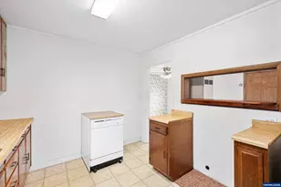 788 SW Cherry St, Dallas, OR 97338 - Photo 13