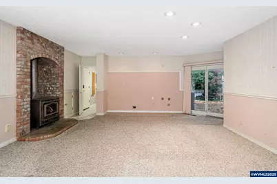 524 Clarmount Ct NW, Salem, OR 97304 - Photo 13