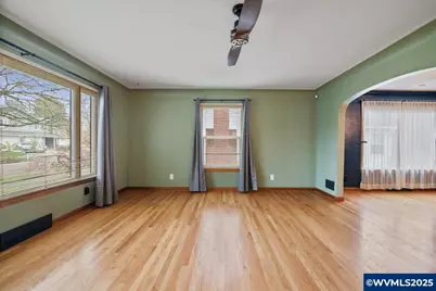 1725 24th St NE, Salem, OR 97301 - Photo 9