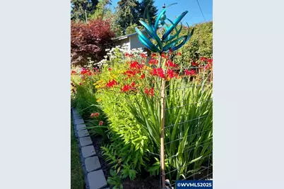 1725 24th St NE, Salem, OR 97301 - Photo 39