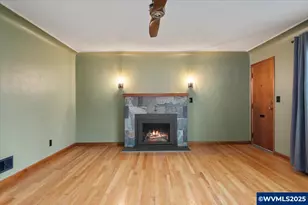 1725 24th St NE, Salem, OR 97301 - Photo 3