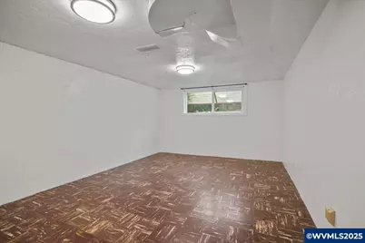 1725 24th St NE, Salem, OR 97301 - Photo 33