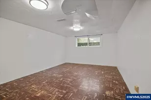 1725 24th St NE, Salem, OR 97301 - Photo 33