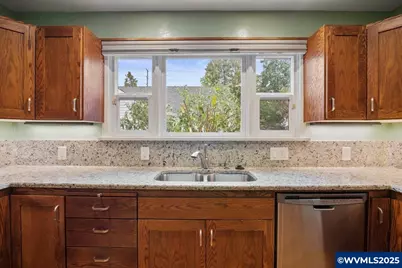 1725 24th St NE, Salem, OR 97301 - Photo 17