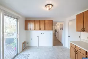 5015 Auburn Rd NE, Salem, OR 97317 - Photo 17