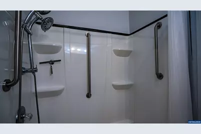 663 Royalty Cir NE, Salem, OR 97301 - Photo 31