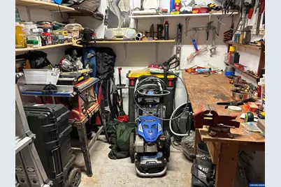 663 Royalty Cir NE, Salem, OR 97301 - Photo 39