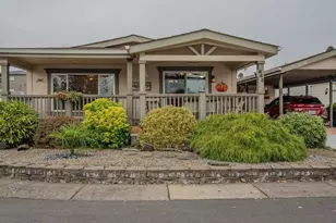 663 Royalty Cir NE, Salem, OR 97301 - Photo 41