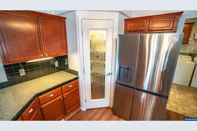 663 Royalty Cir NE, Salem, OR 97301 - Photo 17