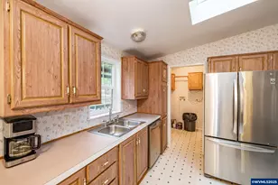 32981 Mt Pleasant Rd, Lebanon, OR 97355 - Photo 11