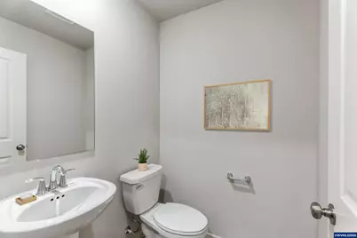 651 Merriott Ln, Woodburn, OR 97071 - Photo 7