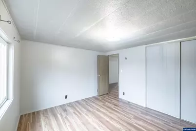 32300 Old Oak Dr, Tangent, OR 97389 - Photo 33