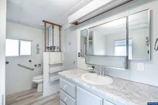 32300 Old Oak Dr, Tangent, OR 97389 - Photo 21
