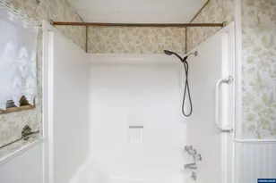 32300 Old Oak Dr, Tangent, OR 97389 - Photo 29