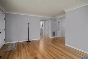 1885 Garfield St NE, Salem, OR 97301 - Photo 9