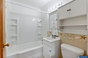 790 SE Garner St, Prineville, OR 97554 - Photo 15