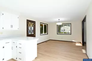 4904 Springhill Dr NW, Albany, OR 97321 - Photo 9