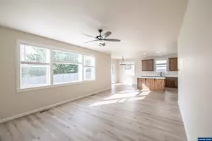 383 NW Denton Ave, Dallas, OR 97338 - Photo 19