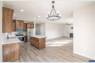 383 NW Denton Av, Dallas, OR 97338 - Photo 9