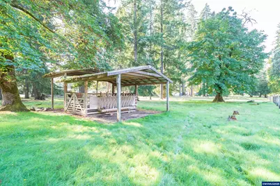 628 13th St, Lyons, OR 97358 - Photo 29