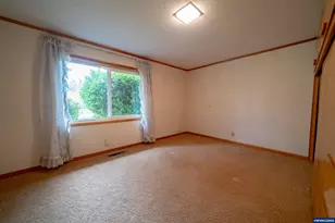 628 13th St, Lyons, OR 97358 - Photo 13