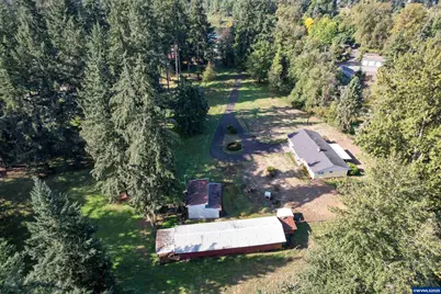 628 13th St, Lyons, OR 97358 - Photo 31