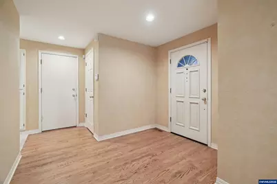 542 Fountain Ct N, Keizer, OR 97303 - Photo 9