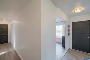 160 Tangent St, Lebanon, OR 97355 - Photo 21