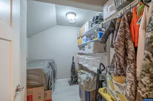 1024 Robbins Ct, Lebanon, OR 97355 - Photo 21