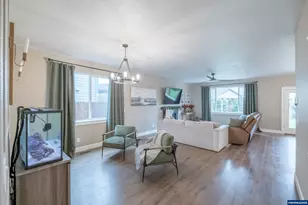 1024 Robbins Ct, Lebanon, OR 97355 - Photo 7