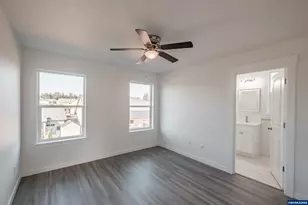 2488 Roll Tide (-2490) Ct, Lebanon, OR 97355 - Photo 17