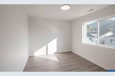 2488 Roll Tide (-2490) Ct, Lebanon, OR 97355 - Photo 21