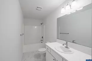 2488 Roll Tide (-2490) Ct, Lebanon, OR 97355 - Photo 23