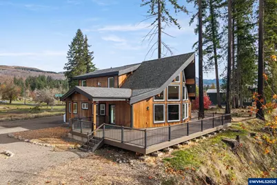 138 Santiam St, Gates, OR 97346 - Photo 3