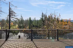 138 Santiam St, Gates, OR 97346 - Photo 9