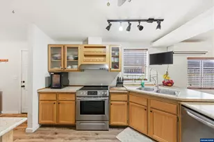 260 21st Av SE, Albany, OR 97322 - Photo 11