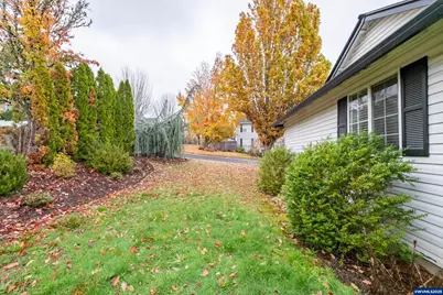 3419 Knoll Dr, Newberg, OR 97132 - Photo 45