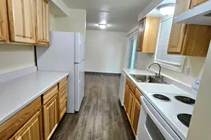 4821-4823 Cougar Ct SE, Salem, OR 97317 - Photo 3