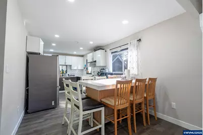 1060 15th St NE, Salem, OR 97301 - Photo 17