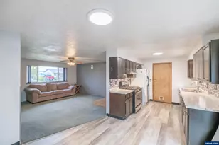 920 N 9th St, Aumsville, OR 97325 - Photo 11