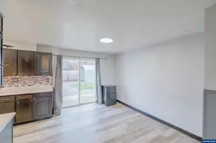 920 N 9th St, Aumsville, OR 97325 - Photo 9