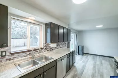 920 N 9th St, Aumsville, OR 97325 - Photo 17