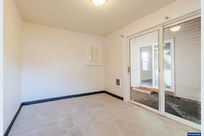 1110 Cross St SE, Salem, OR 97302 - Photo 15